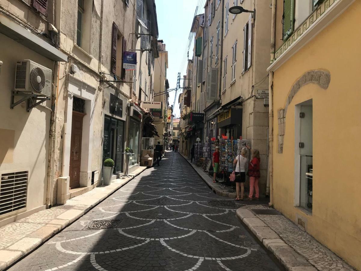 Апартаменты Sleep In Antibes City Center Экстерьер фото